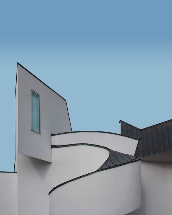 Comment mettre en place une stratégie de protection des données pour les entreprises de réalité augmentée architecturale ?